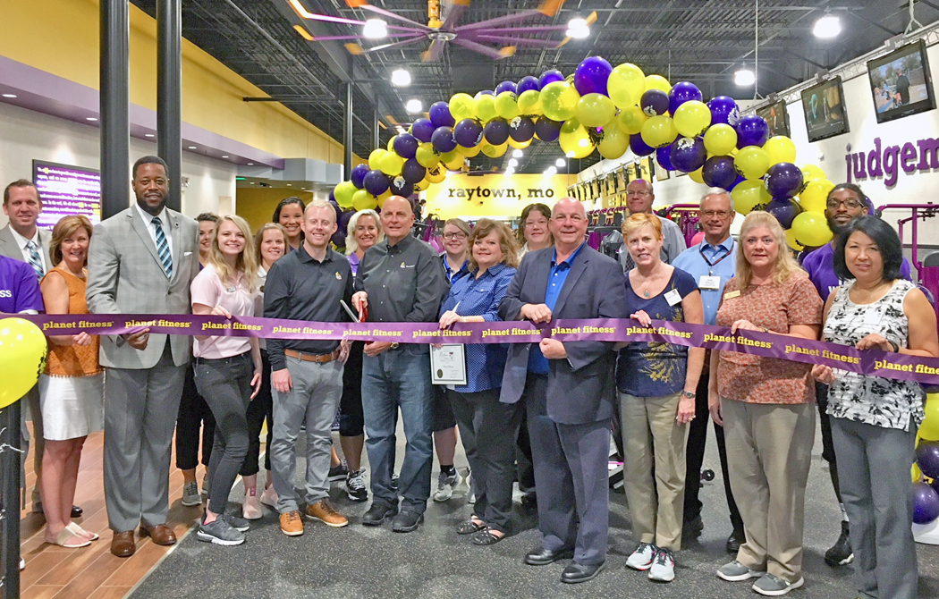 Planet Fitness celebrates grand opening, News